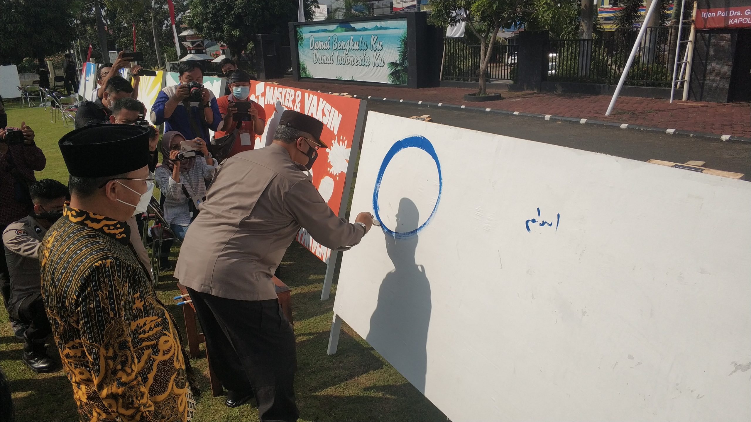 Gubernur Buka Bhayangkara Mural Festival 2021 Piala Kapolda Bengkulu